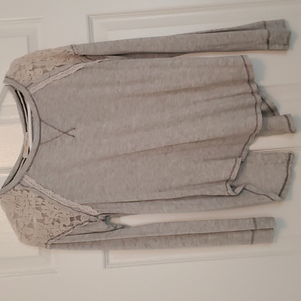 Womens thin long sleeve shirt